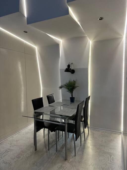 P-122 Piotrkowska Apartment. Лодз Екстериор снимка