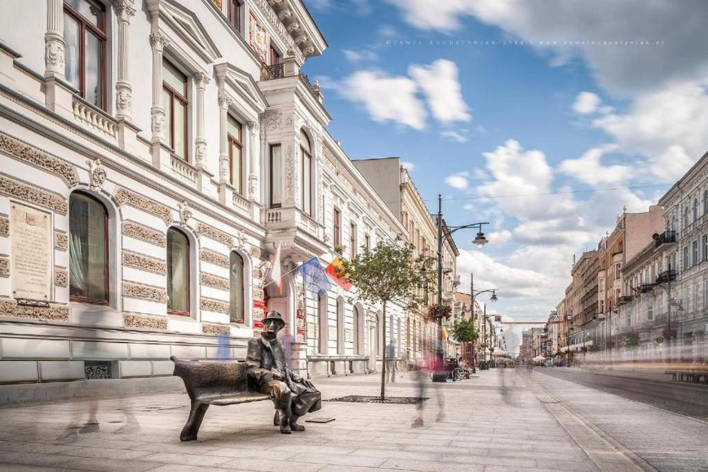 P-122 Piotrkowska Apartment. Лодз Екстериор снимка