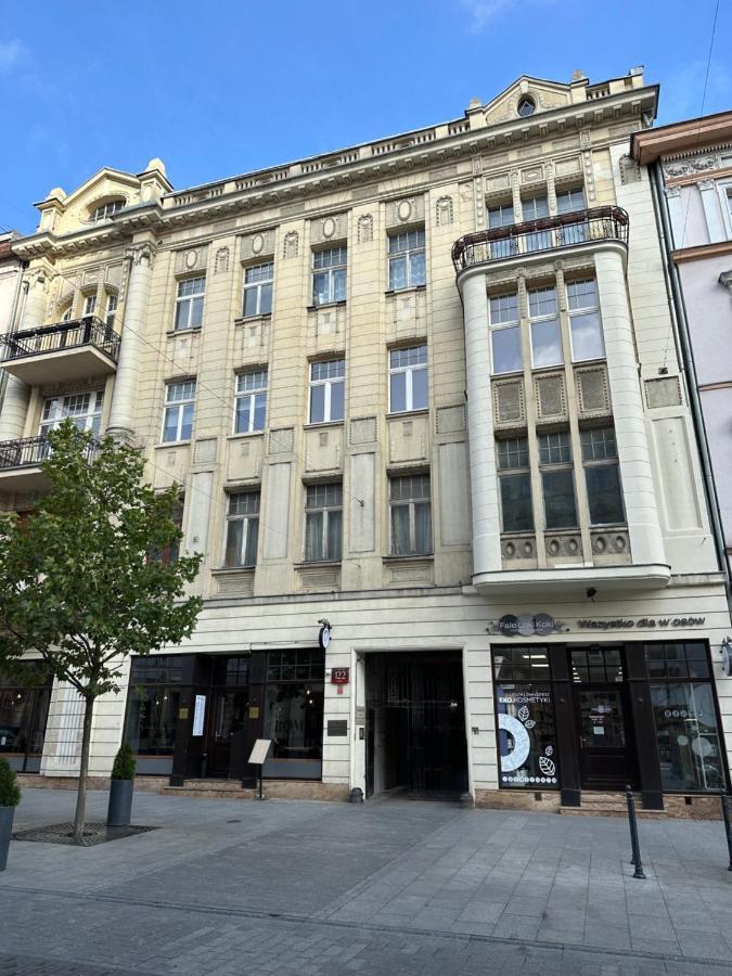 P-122 Piotrkowska Apartment. Лодз Екстериор снимка