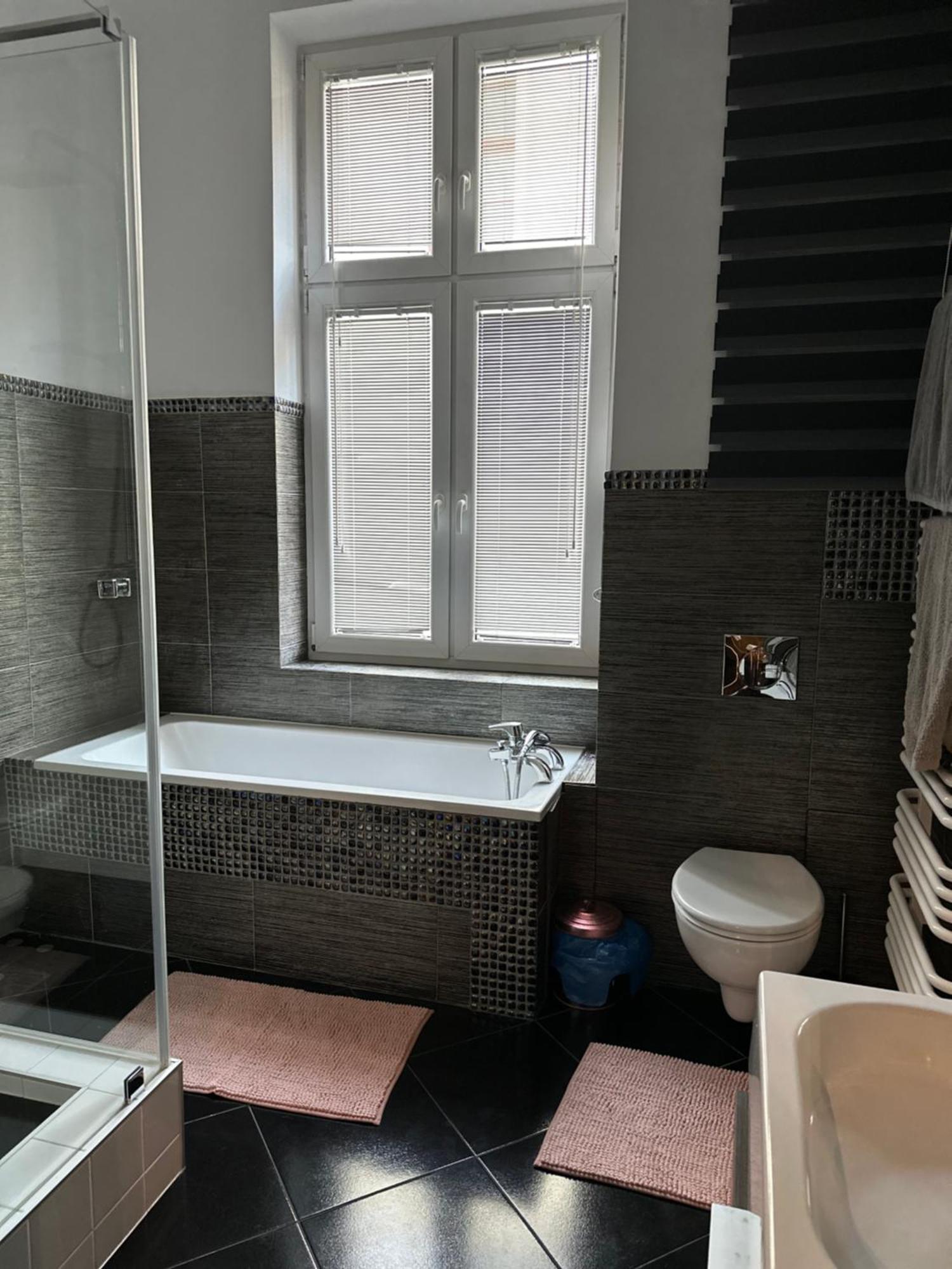 P-122 Piotrkowska Apartment. Лодз Екстериор снимка